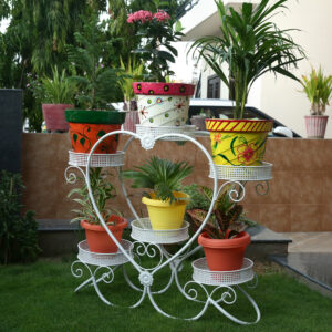 Heart-Shaped Metal Plant Stand
